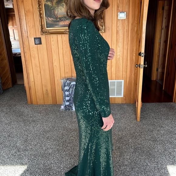NWT MacDougal Green sequin gown - Picture 3 of 4